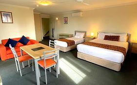 Mandarin Motel